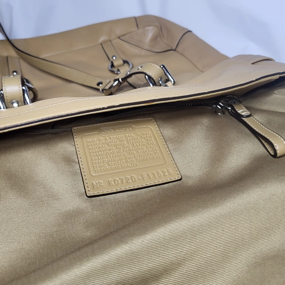 Coach Leather Shoulder Bag in Taupe - Picture 6 of 9